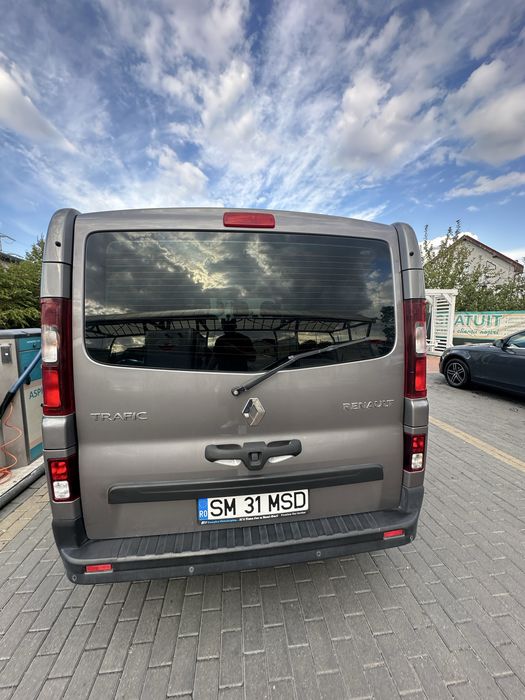 RENAULT Trafic 2016 — imagine 2