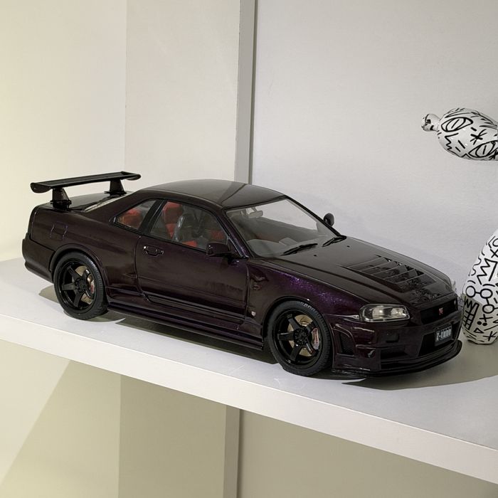 Nissan Skyline R34 Midnight Purple 1:18 мащаб scale model