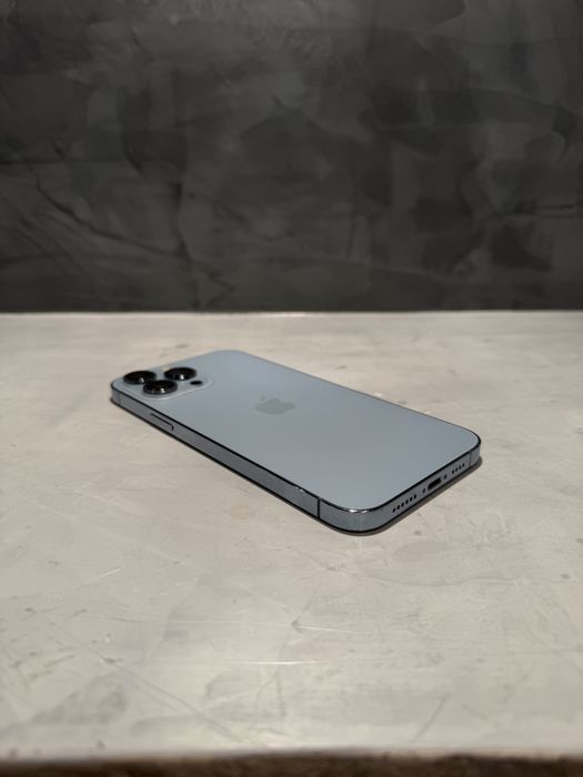КАТО ЧИСТО НОВ Iphone 13 Pro Max Sierra Blue