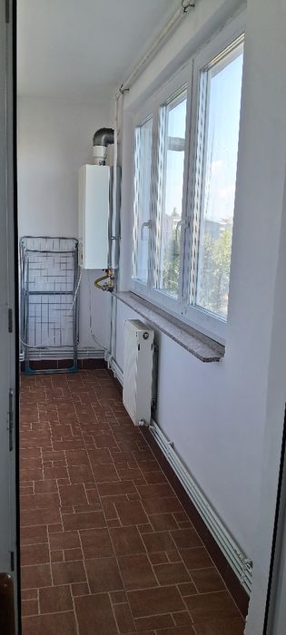 Închiriez apartament 2 camere