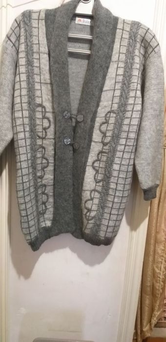 Продаю кофта новая шерстяная 50р.