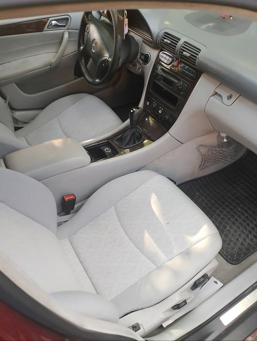 Mercedes Benz C220