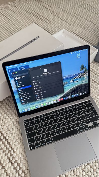 MacBook Air 13-inch M1