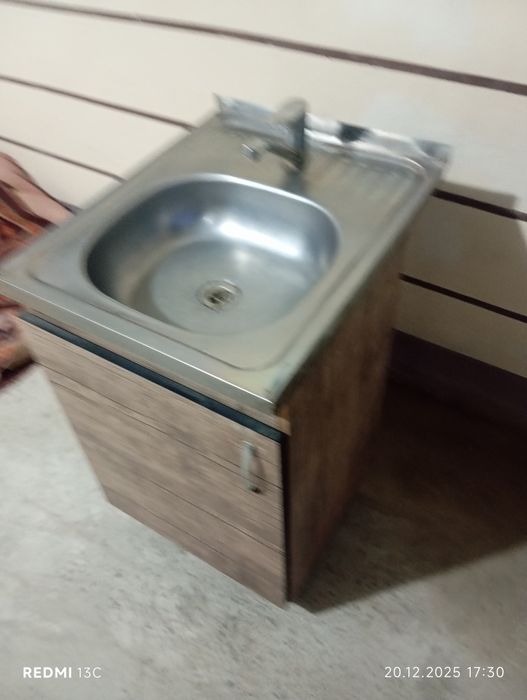 Мойка.  сотилади