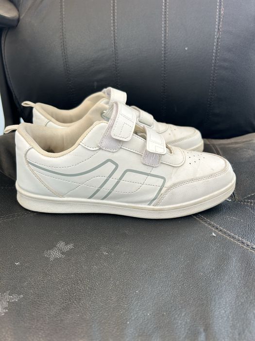 Adudasi albi marimea 39