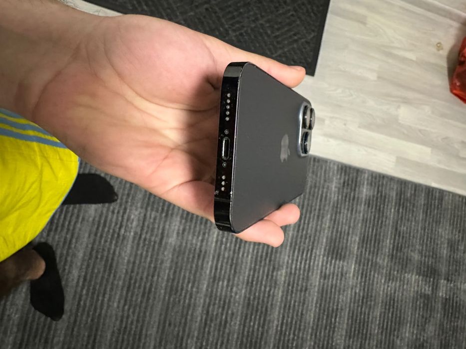 Продам Iphone 14 pro 1 tb