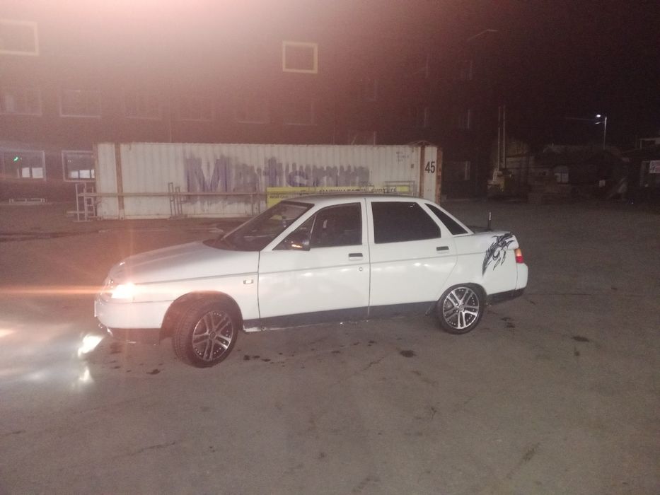 Продам десятку на полном ходу