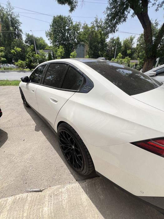 BMW  A5  2025 yil