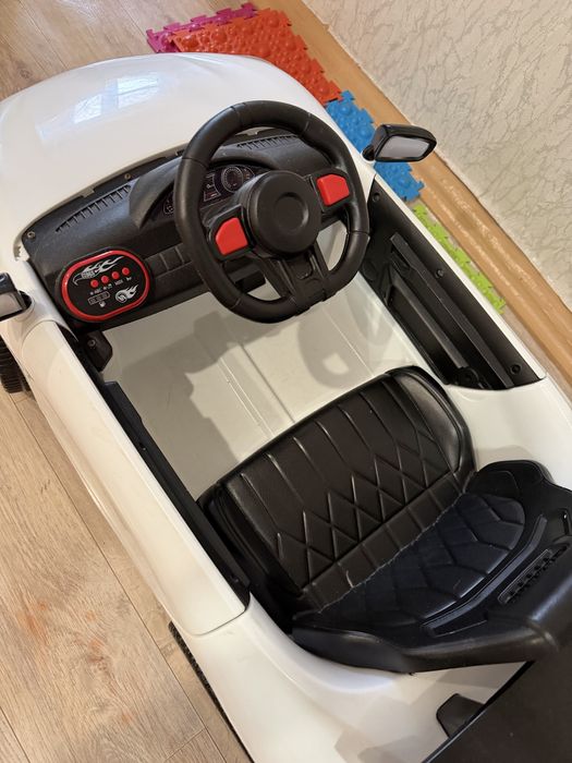 Машинка детская