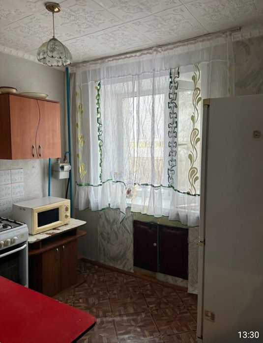 Продам 1 ком Колхозный рынок