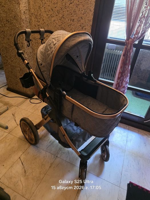Продавам бебешка количка
