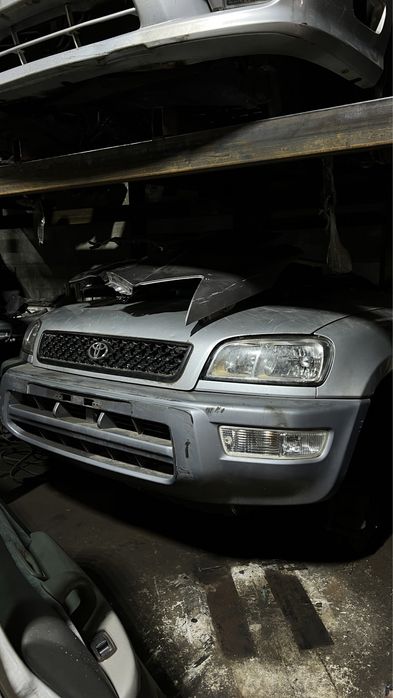 Toyota Rav4 запчасти