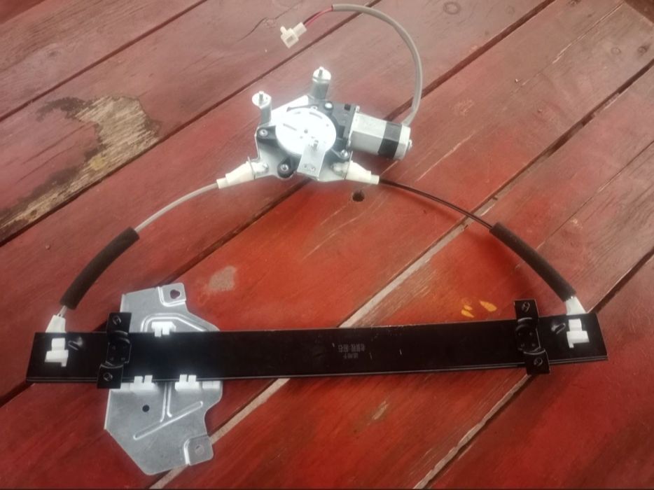 Продам стеклоподьёмник Даево Магнус , Еванда