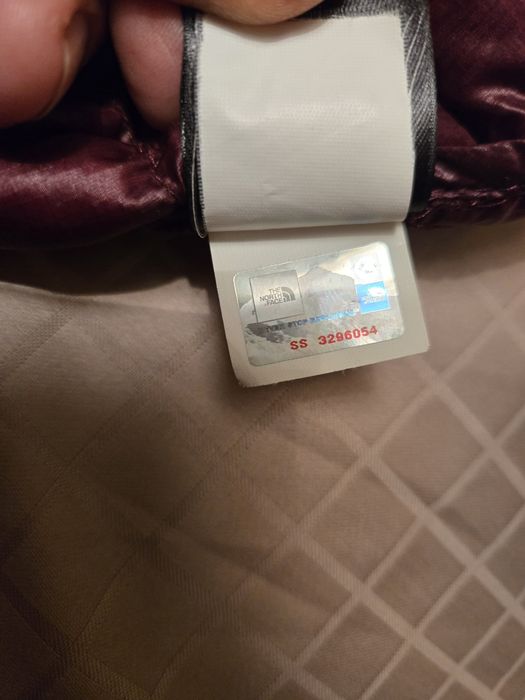 Продавам дамско яке the North Face