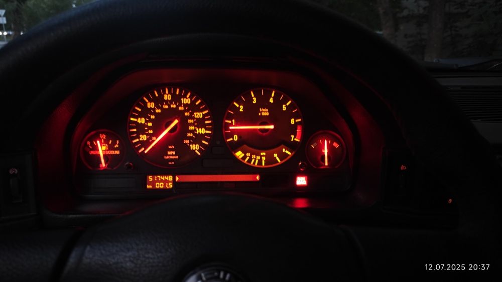 Ремонт приборных панелей БМВ е34 High-version