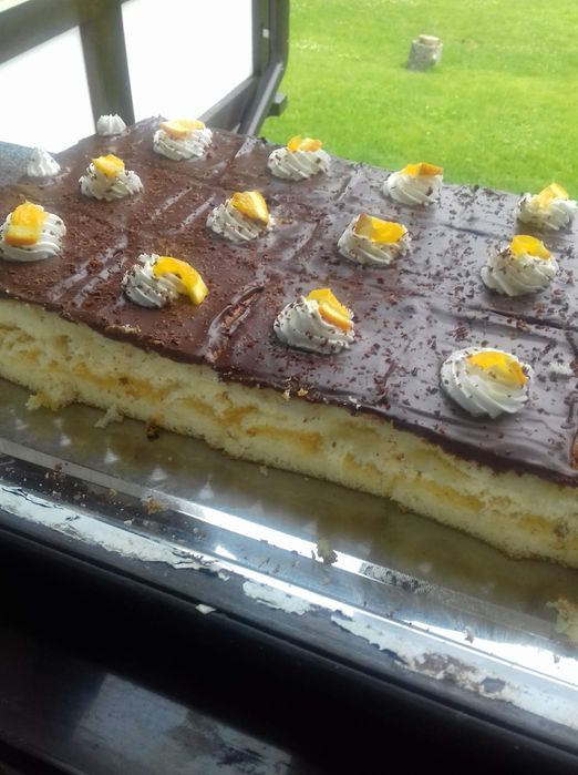 Prăjitură de casa și torturi