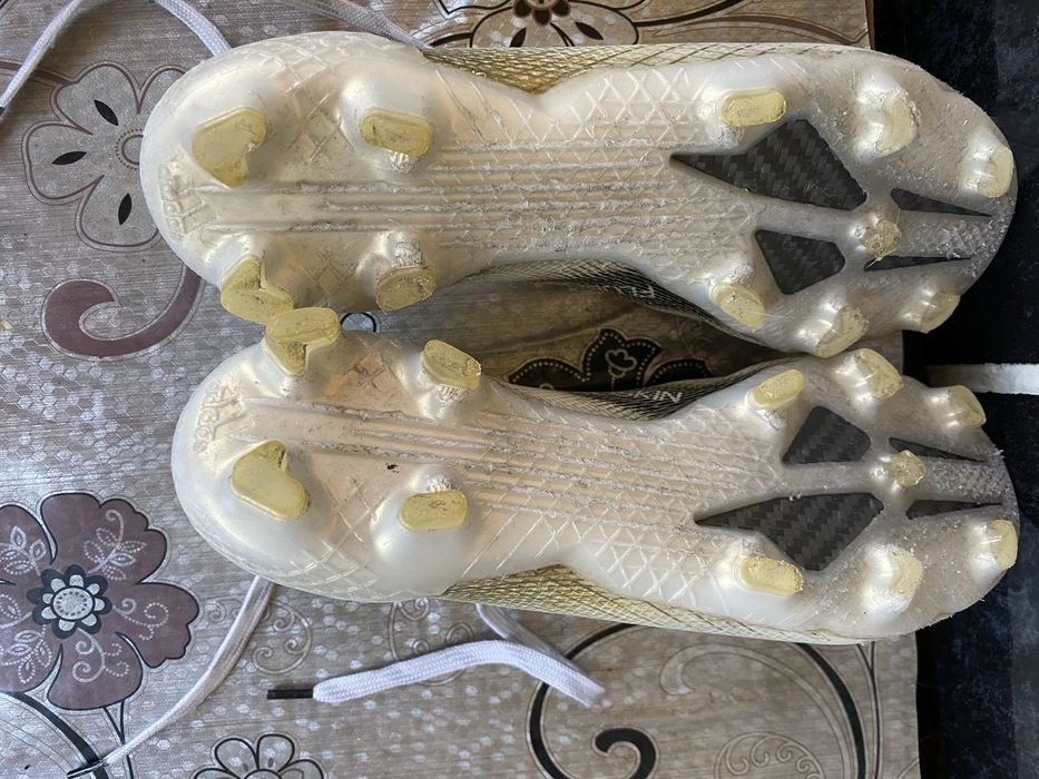 Бутонки Adidas ghosted