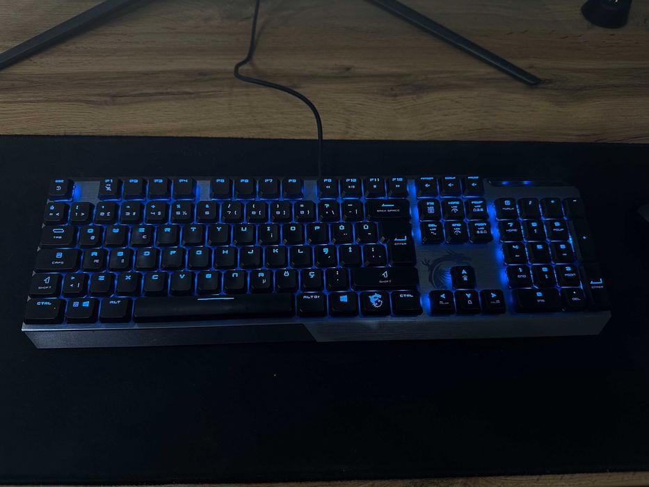 MSI I7 13700F RTX 3070 Trident 32GB 16x2