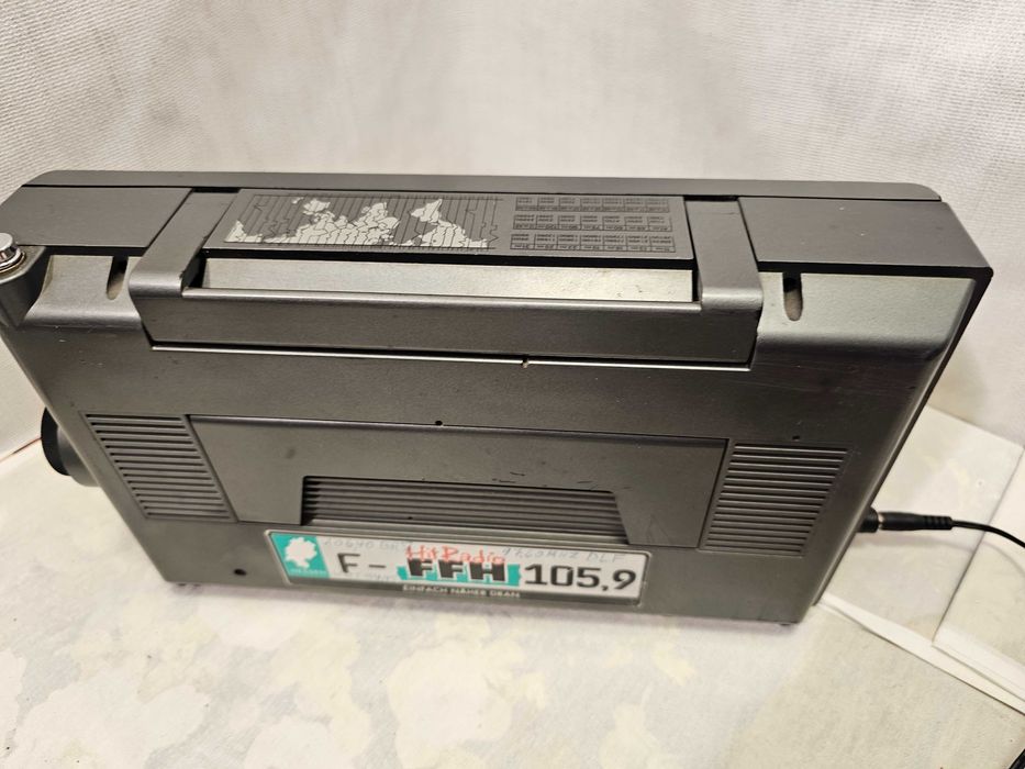 Radio tuner Grundig Satellit Professional 400