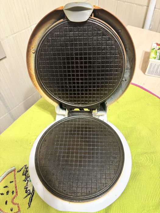 продам вафельницу