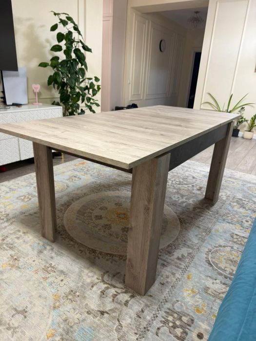 Продам стол в отличном состоянии