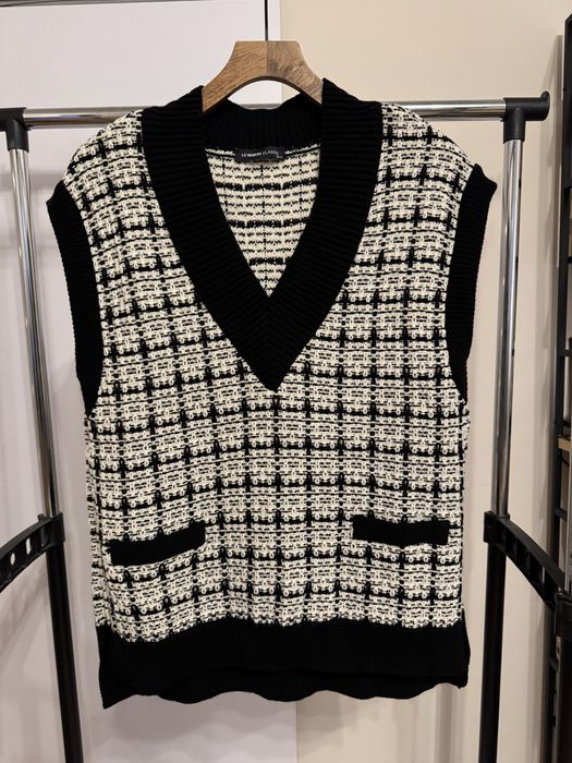 Пуловер без ръкав