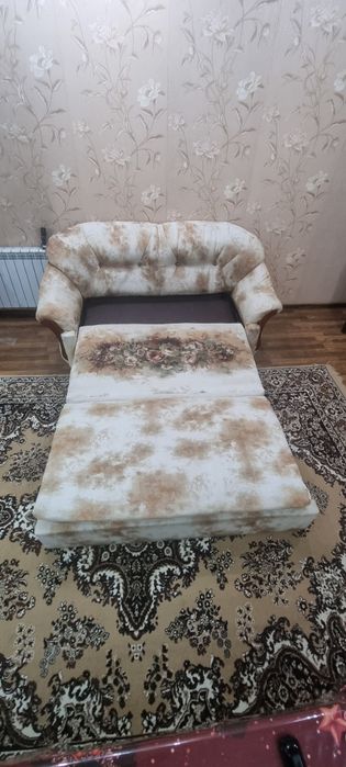 Продаю диван и кресла