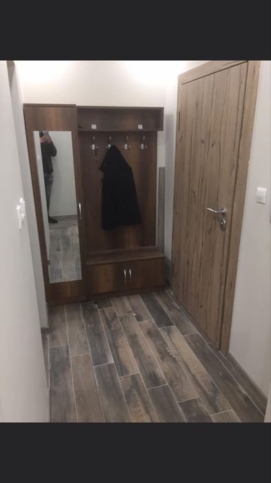 Дава се под наем Тристаен апартамент в Асеновград - 90 кв.м за 430 € - Снимка #2