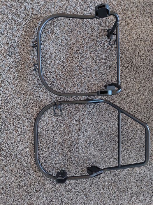 Адаптори за столчета за за кола към количка Baby monsters easy twin