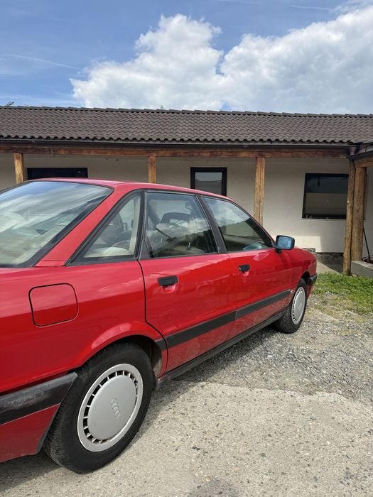 Vand Audi   80  1.8 benzina
