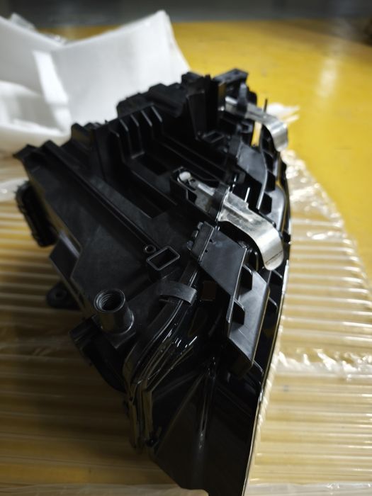 BMW 5 Series G60 G61  2024 фар