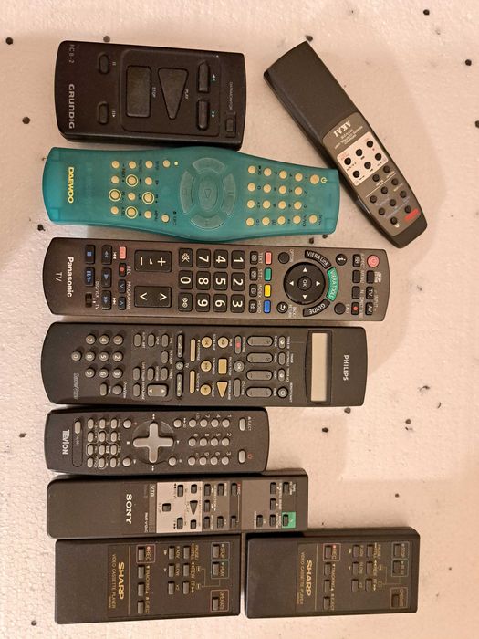 Telecomenzi audio video