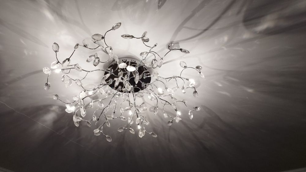 Люстра для гостинной