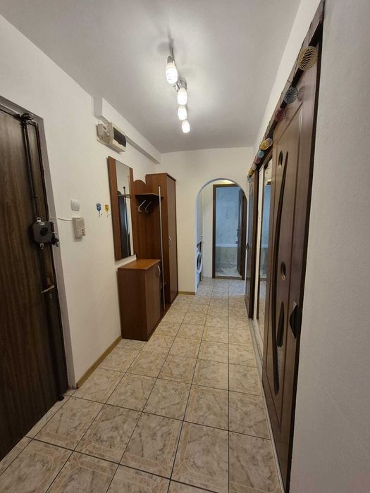 Închiriez apartament 2 camere Dristor metrou