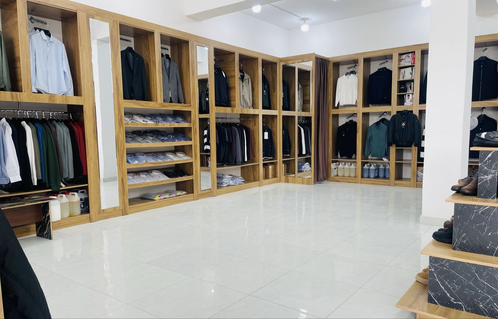 Полки для магазина одежды