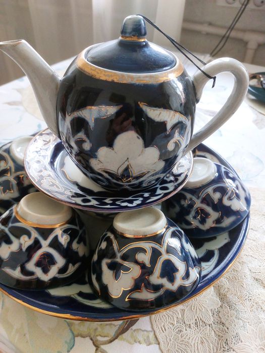 Чайный набор из 10 предметов.