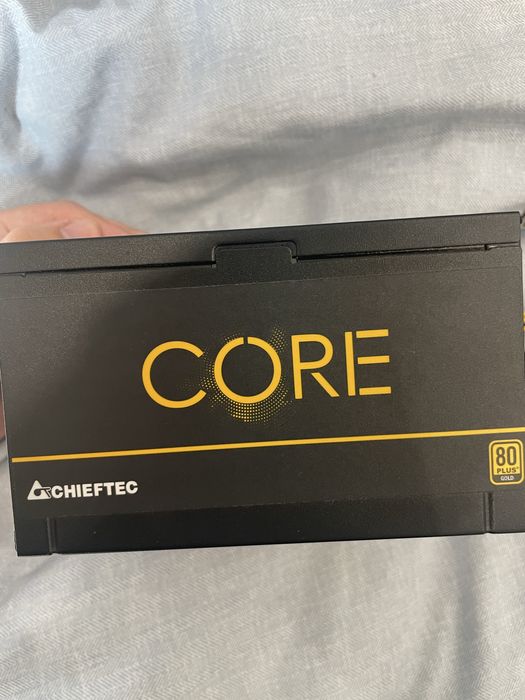 Cheiftec core 700w 80+gold