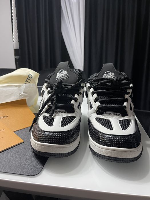 Louis Vuitton black&white