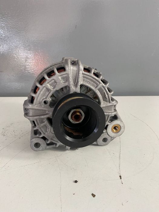 Alternator  Volvo XC90 S90 V90 V90CC XC70 V70 XC60 V60 V60CC V40CC 30659580 36010604