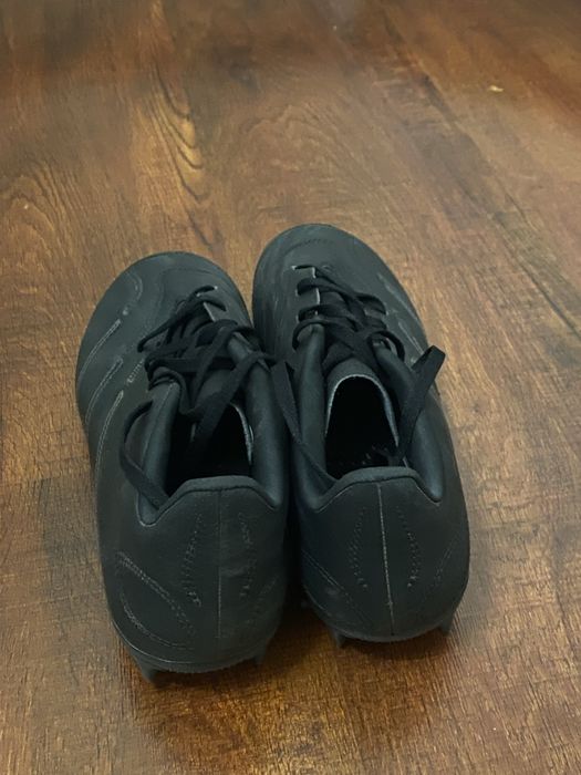 Футболный бутсы adidas