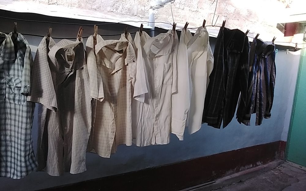 Рубашки мужские.