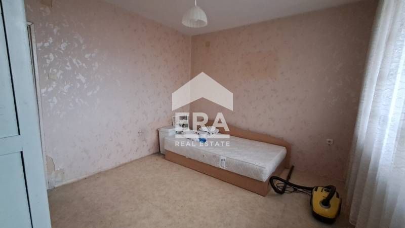 Продава се Тристаен апартамент в Варна, Червен площад - 79 кв.м за 1472 €/кв.м - Снимка #8