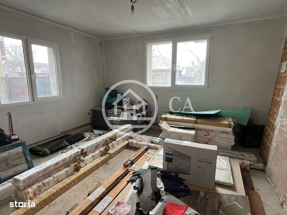 Casa de vanzare D+P+E+M cu 5 camere în Livada De Bihor