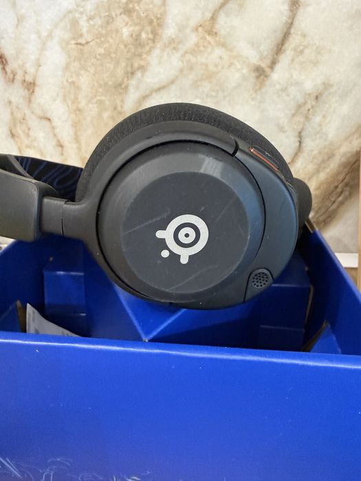 Гейминг слушалки SteelSeries Arctis Nova 5P