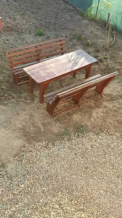 Vand masa si 2 canapele pentru terasa