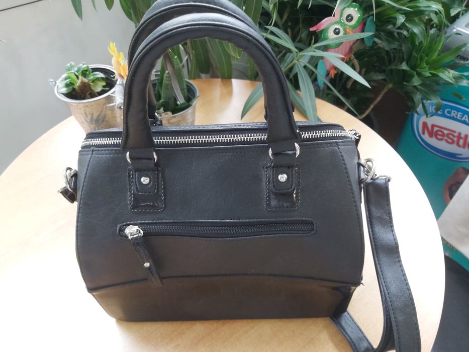 Стилна дамска чанта