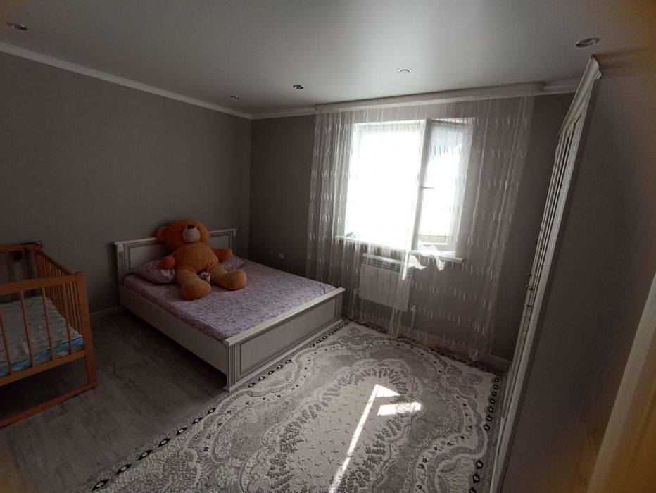 Продам дом сзади Палладиума