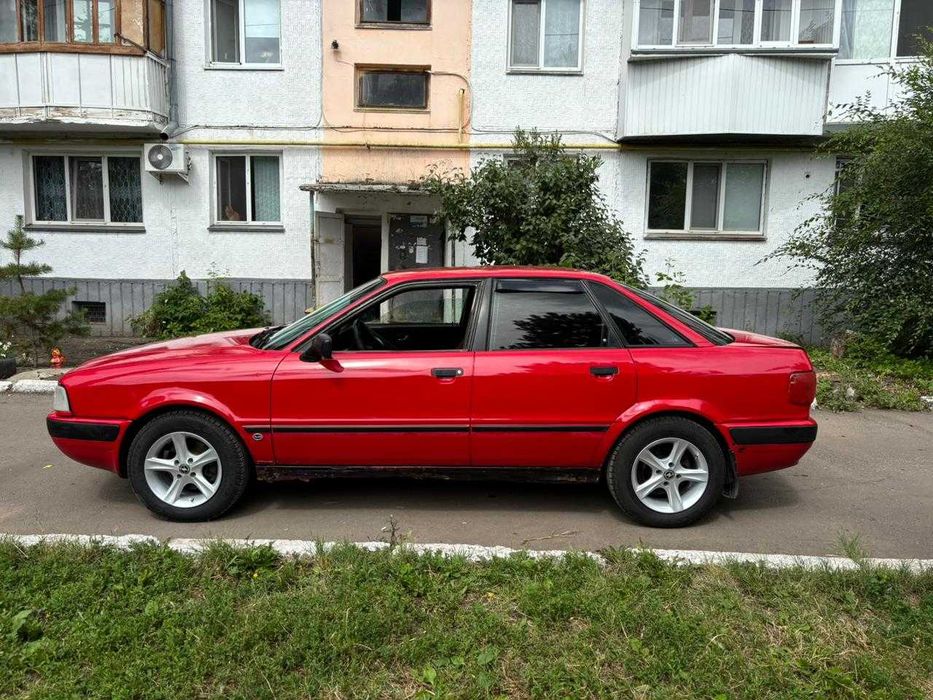 Продам ауди б4, 2 литра