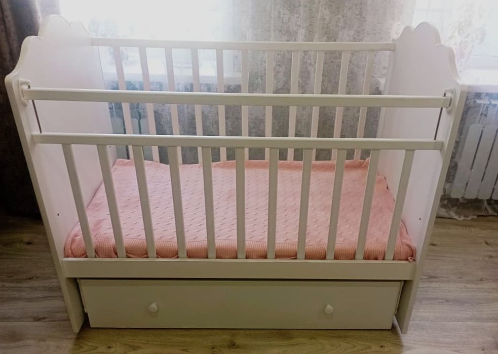 Продам детскую кроватку.