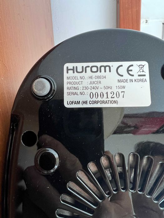 Storcator de fructe si legume cu presare la rece Hurom HE-DBE04 gri